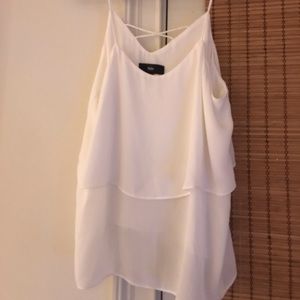 Flowy White tank top